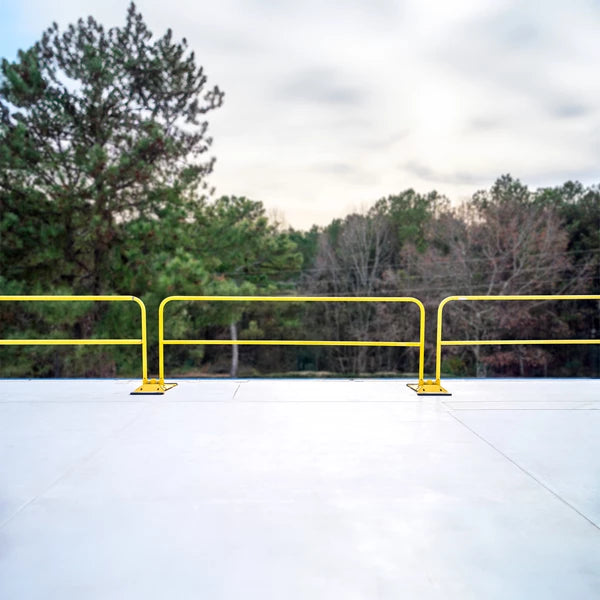 Tie Down 5 ft. Guardrail & Universal Clamp Bases (Kit)